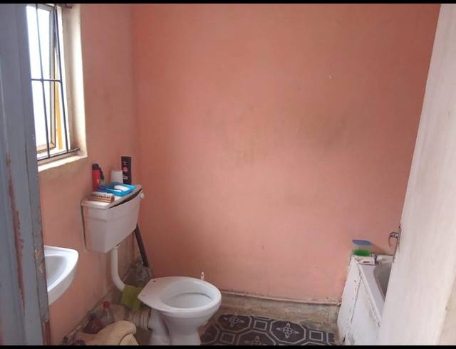 1 BEDROOM HOUSE FOR SALE IN STELLENBOSCH